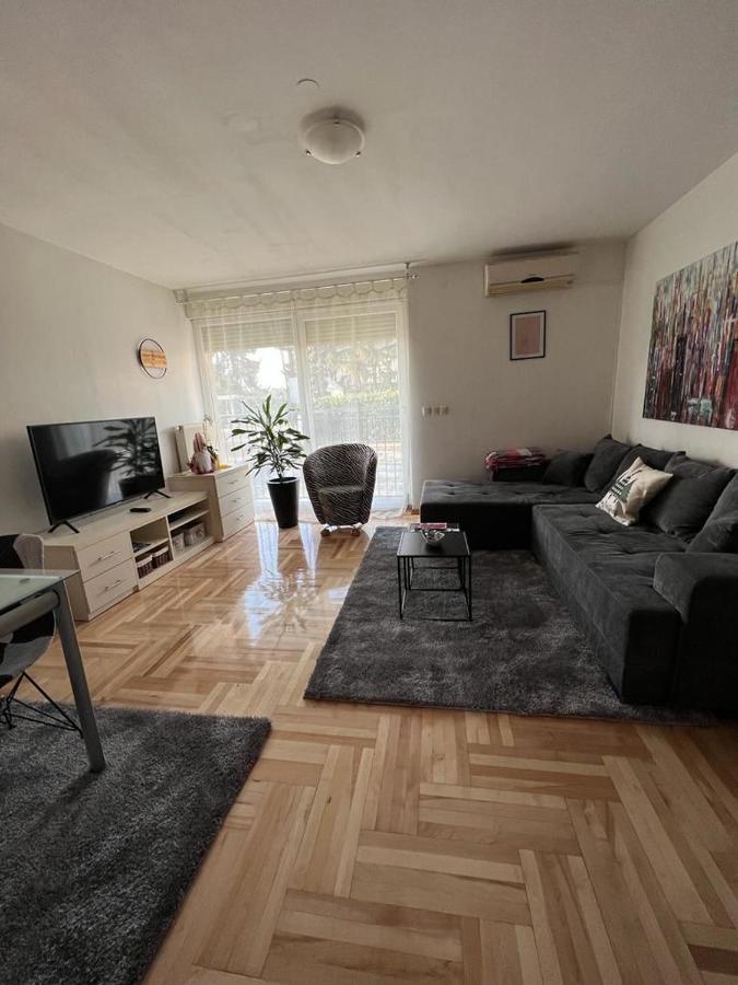 Apartman West - Private Parking Place Загреб Екстер'єр фото