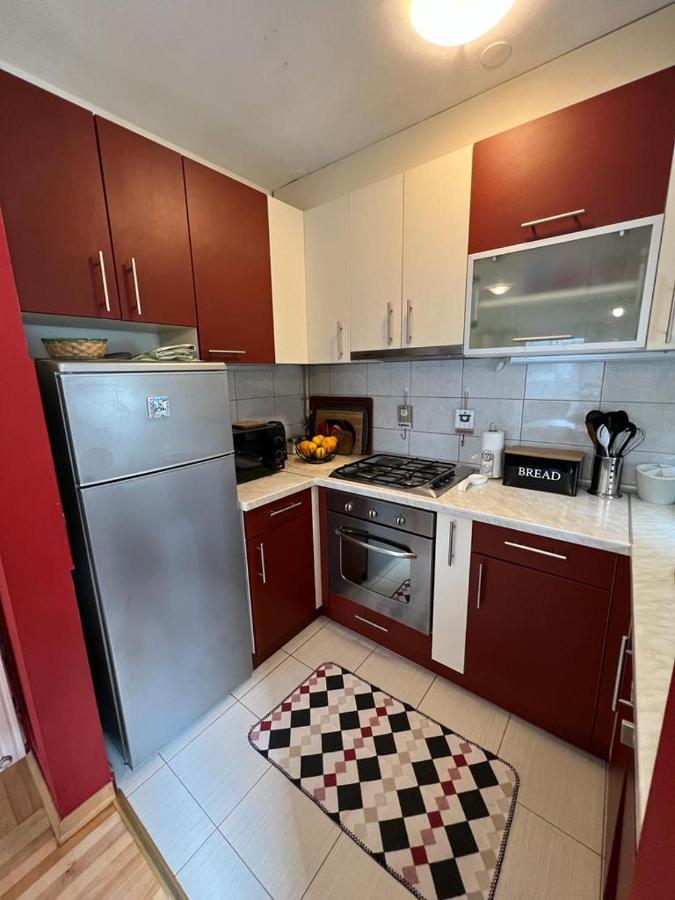 Apartman West - Private Parking Place Загреб Екстер'єр фото
